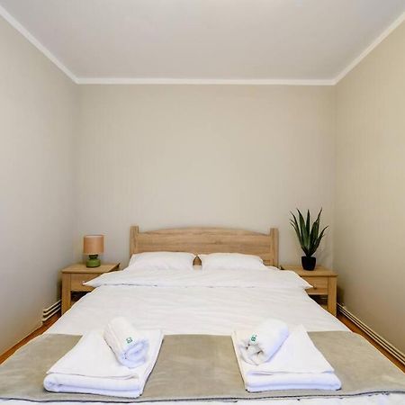 Apartamento Smiling Heaven Bucarest Exterior foto