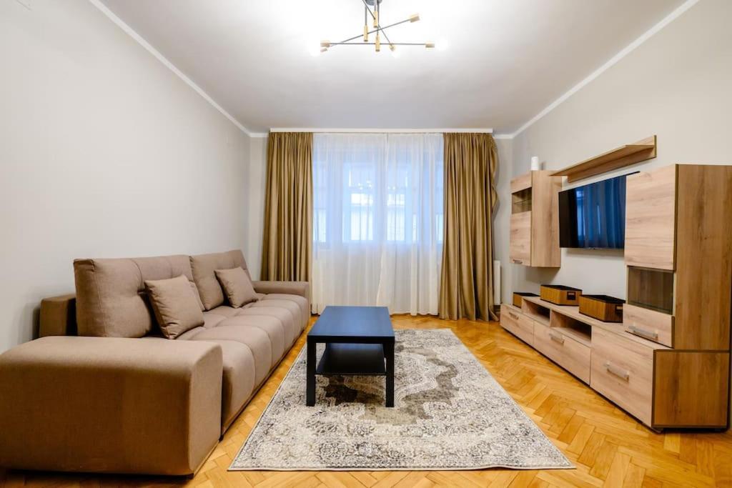 Apartamento Smiling Heaven Bucarest Exterior foto