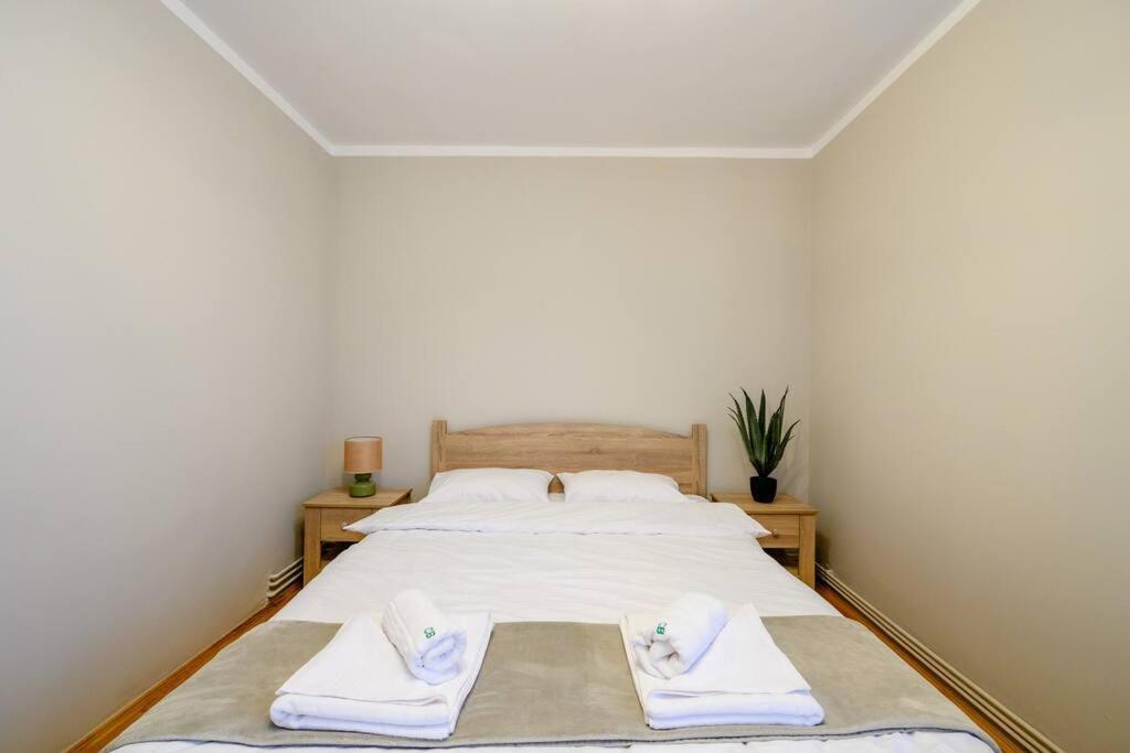 Apartamento Smiling Heaven Bucarest Exterior foto
